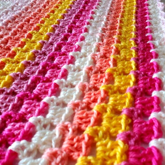 Crochet BABY BLANKET AFGHAN GRANNY SQUARE 29"x 29" PINK YELLOW ORANGE WHITE - Picture 10 of 11